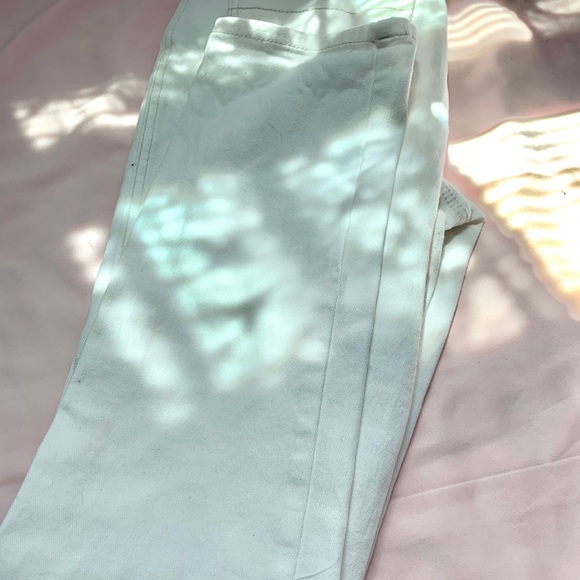 White boot legged jean - Picture 2 of 4